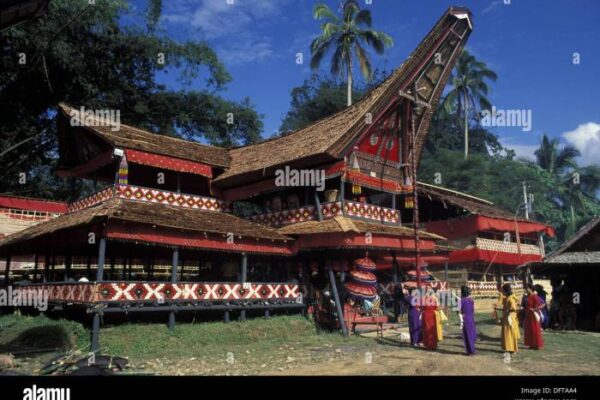 Berkaca Kasus Toraja, Fadli Zon Minta Ada Pendataan Rumah Adat